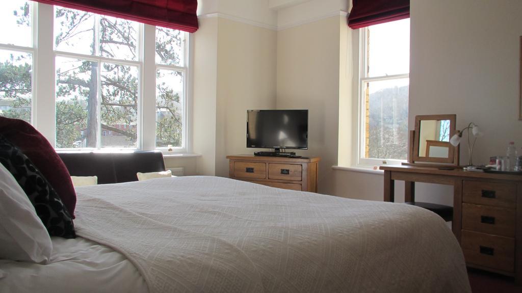 The Woodlands Hotel Ilfracombe Room photo